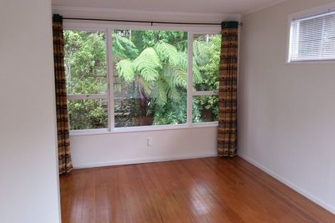 Photo of property in 2/590 East Coast Road, Pinehill, Auckland, 0630