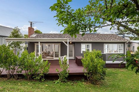 Photo of property in 14a Saffron Street, Birkdale, Auckland, 0626