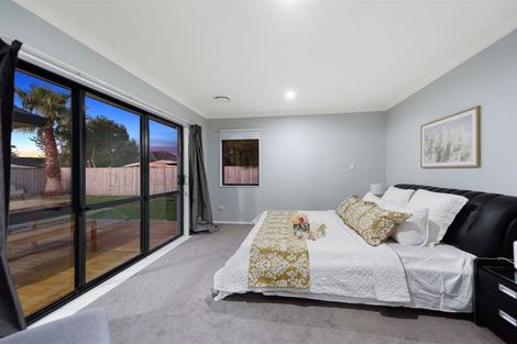 Photo of property in 40a Cairns Crescent, Rototuna, Hamilton, 3210