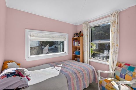 Photo of property in 28 Milton Road, Bluff Hill, Napier, 4110