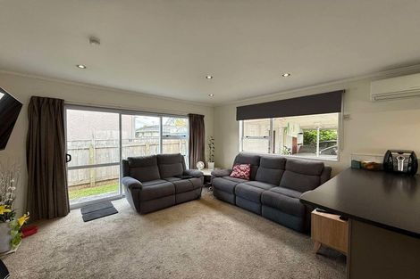 Photo of property in 2/8 Wilford Street, Wallaceville, Upper Hutt, 5018