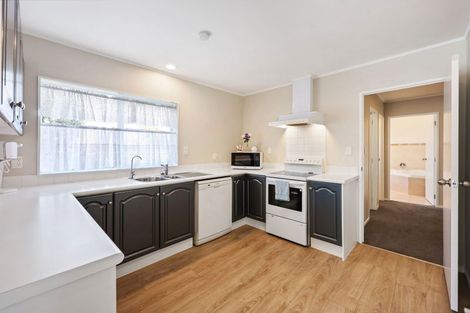 Photo of property in 1/242 Botany Road, Golflands, Auckland, 2013