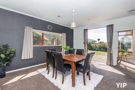 Photo of property in 1 Comber Place, Johnsonville, Wellington, 6037