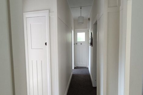 Photo of property in 6 Putnam Street, Northland, Wellington, 6012