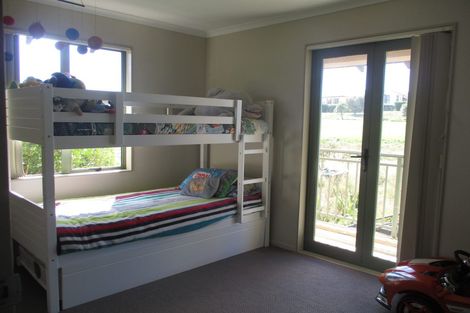 Photo of property in 25 Midshipman Court, Gulf Harbour, Whangaparaoa, 0930