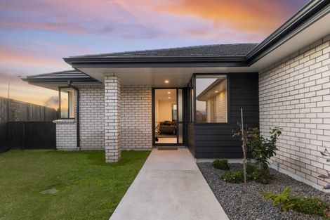 Photo of property in 5 Warlock Way, Papamoa, 3118