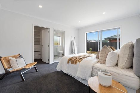 Photo of property in 9 Paihere Street, Huapai, Kumeu, 0810