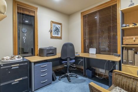 Photo of property in 2 La Cumbre Close, Bethlehem, Tauranga, 3110