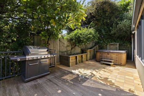 Photo of property in 12a Mairangi Road, Wadestown, Wellington, 6012