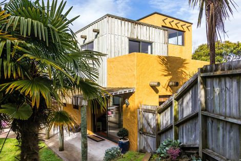 Photo of property in 6 Astelia Way, Waipahihi, Taupo, 3330