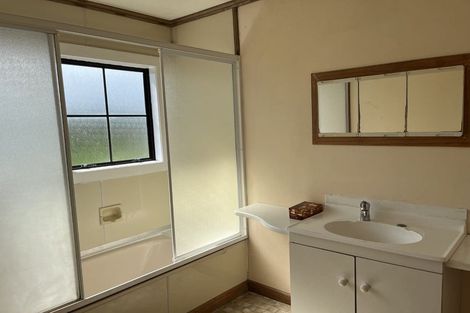 Photo of property in 60 Oakdale Road, Mount Roskill, Auckland, 1041