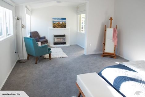 Photo of property in 15 Old Lake Road, Narrow Neck, Auckland, 0624