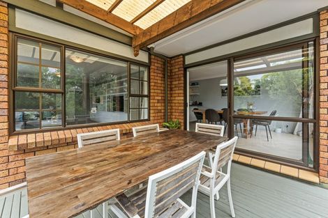 Photo of property in 25 Homewood Place, Chatswood, Auckland, 0626