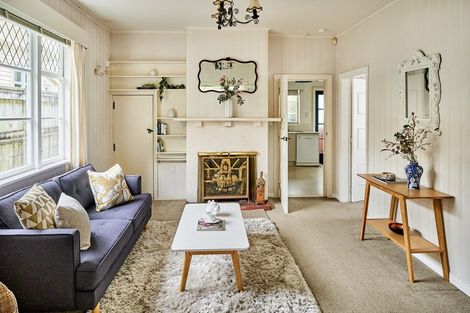 Photo of property in 246 Muritai Road, Eastbourne, Lower Hutt, 5013