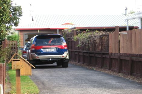 Photo of property in 1/23 Coniston Avenue, Te Atatu South, Auckland, 0610