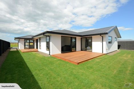 Photo of property in 55 Westpark Boulevard, Rangiora, 7400