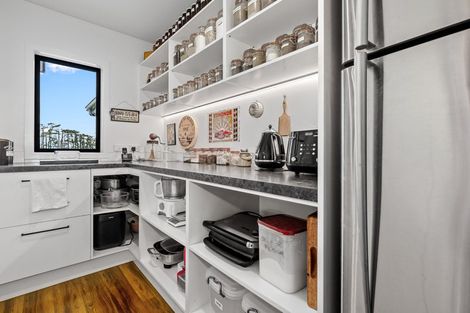 Photo of property in 136b Kumikumi Road, Lower Kaimai, Tauranga, 3171