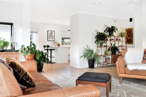 Photo of property in 215 Gloucester Road, Mount Maunganui, 3116