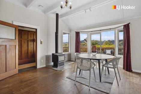 Photo of property in 32 Adderley Terrace, Ravensbourne, Dunedin, 9022