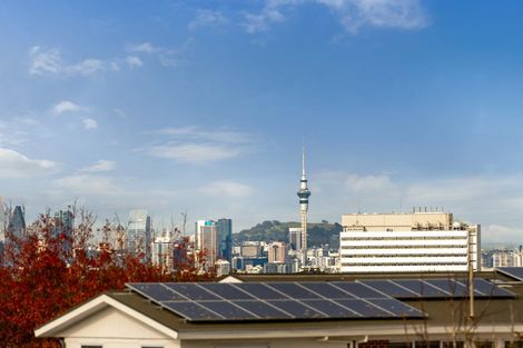 Photo of property in 49 Parr Terrace, Castor Bay, Auckland, 0620