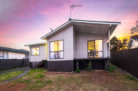 Photo of property in 16 Hoturoa Place, Manurewa, Auckland, 2102
