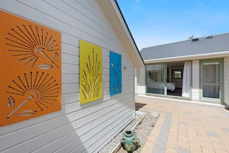 Photo of property in 19 Sea Poppy Way, Otaihanga, Paraparaumu, 5036