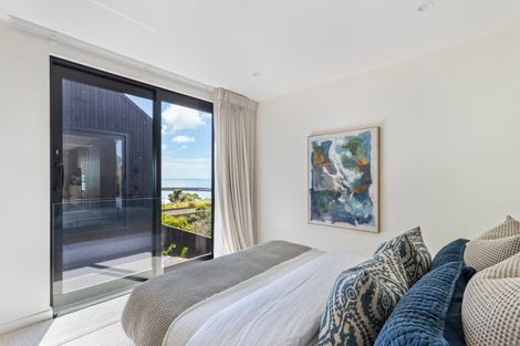 Photo of property in 10a Whiteley Street, Moturoa, New Plymouth, 4310