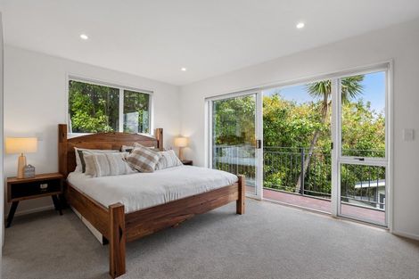 Photo of property in 2 Evergreen Place, Sunshine Bay, Queenstown, 9300