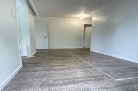 Photo of property in 2/21 Walnut Lane, Browns Bay, Auckland, 0630