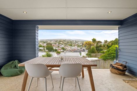 Photo of property in 43 Hereford Street, Kaikorai, Dunedin, 9010