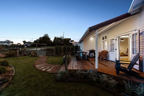 Photo of property in 8 Garden Street, Lumsden, 9730