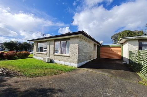 Photo of property in 1/2 Waterloo Road, Milford, Auckland, 0620