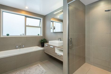 Photo of property in 6 Orakei Place, Welcome Bay, Tauranga, 3112