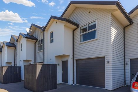 Photo of property in 2/39 Gallaghan Close, Wigram, Christchurch, 8042