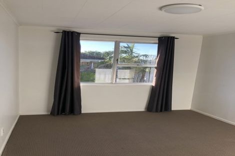 Photo of property in 38 Portadown Avenue, Pakuranga Heights, Auckland, 2010