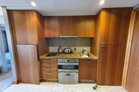 Photo of property in The Metropolis Apartments, 2415/1 Courthouse Lane, Auckland Central, Auckland, 1010