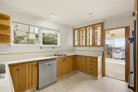 Photo of property in 48 Rama Crescent, Khandallah, Wellington, 6035