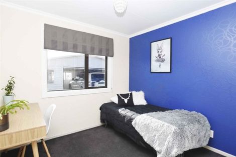 Photo of property in 52 Holloway Street, Waikiwi, Invercargill, 9810