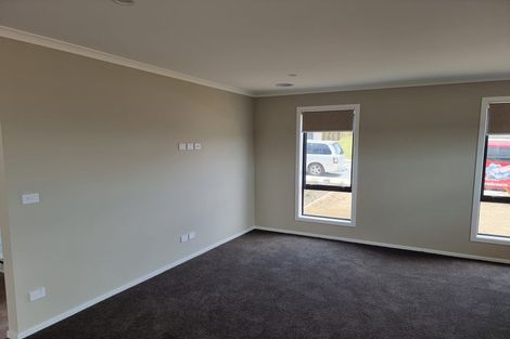Photo of property in 74 Hokioi Drive, Kenepuru, Porirua, 5022