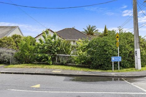 Photo of property in 15 Raymond Terrace, Fairfield, Lower Hutt, 5011