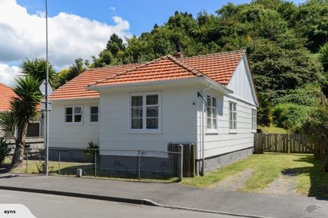 Photo of property in 6 Main Street, Hospital Hill, Napier, 4110