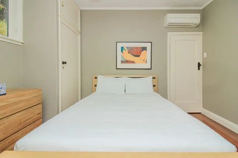 Photo of property in 13 Thane Road, Roseneath, Wellington, 6011