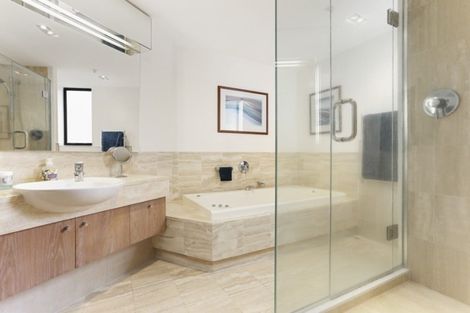 Photo of property in 9/167 Tamaki Drive, Kohimarama, Auckland, 1071