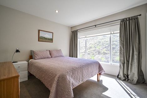 Photo of property in 16 Hikanui Drive, Havelock North, 4130