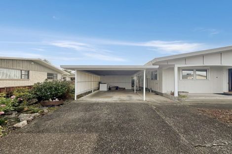Photo of property in 2a Hunter Street, Dannevirke, 4930