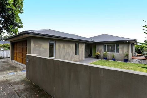 Photo of property in 34 Richmond Street, Fitzroy, New Plymouth, 4312