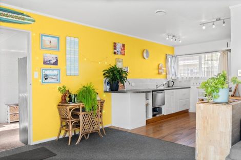 Photo of property in 20b Dickson Road, Papamoa Beach, Papamoa, 3118