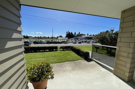 Photo of property in 450 Devonport Road, Tauranga South, Tauranga, 3112