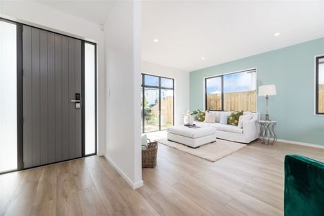 Photo of property in 5 Greenfinch Road, Hobsonville, Auckland, 0616