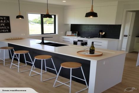 Photo of property in 3/213 Thornton Road, Cambridge, 3434